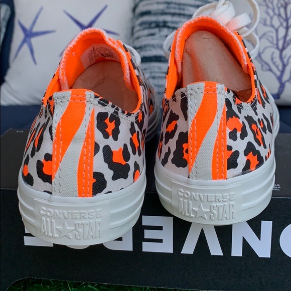 Converse CTAS OX egret great/total orange/black MN - Picture 9 of 16